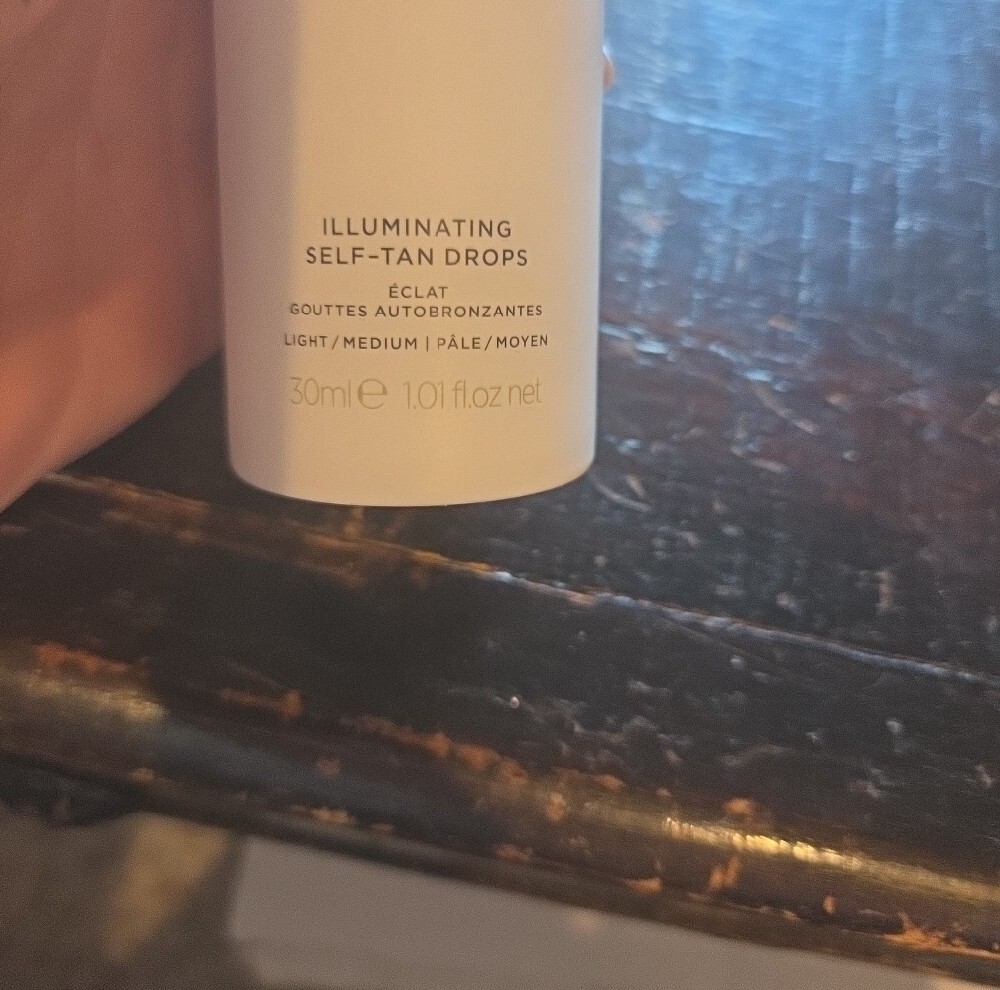 TAN-LUXE The Face Illuminating Self-Tan Drops — NIB - Picture 2 of 6